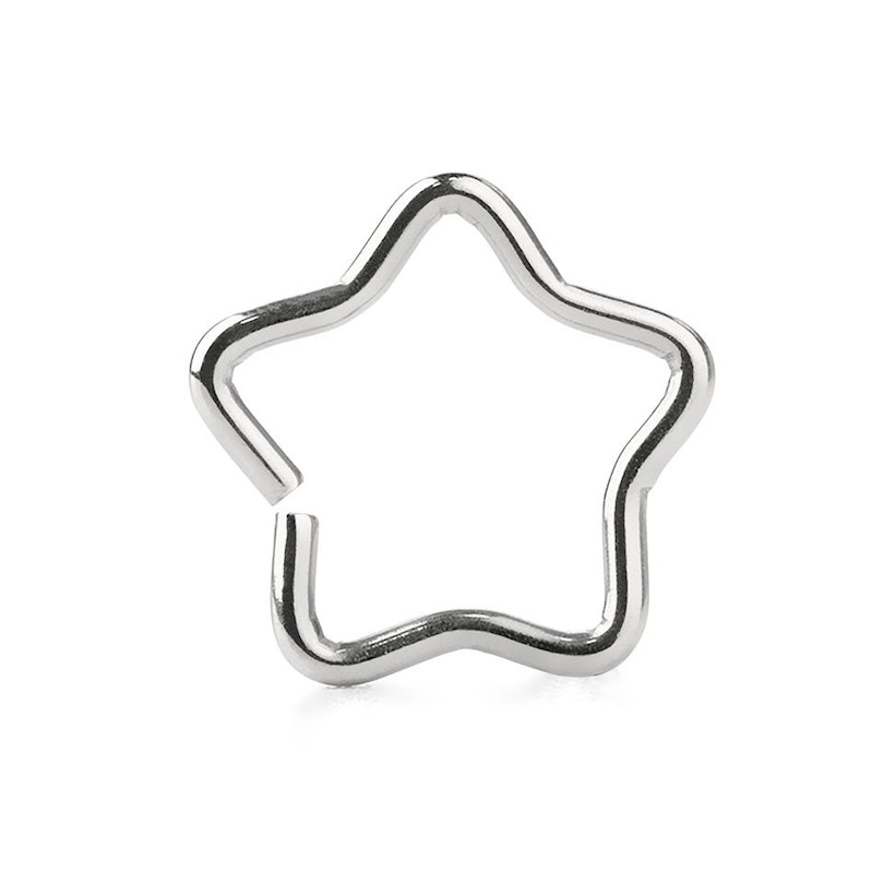 Fabulosa trella para el piercing en la oreja