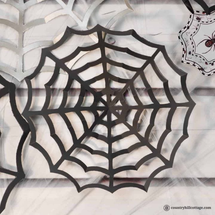 Paper spider web diy halloween decor