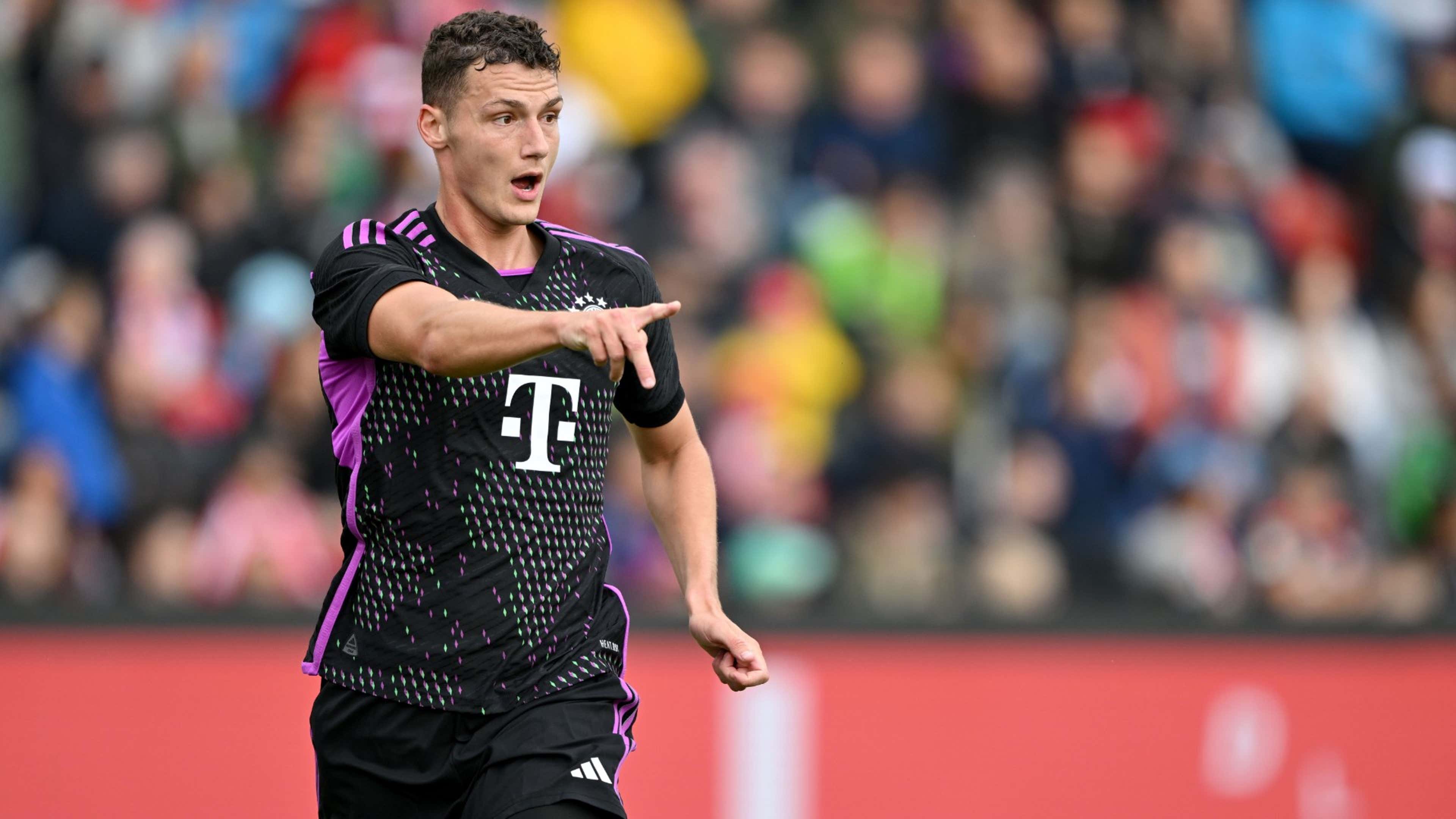 Fabrizio romano makes benjamin pavard to arsenal transfer claim that would seriously sting man utd if it actually happens