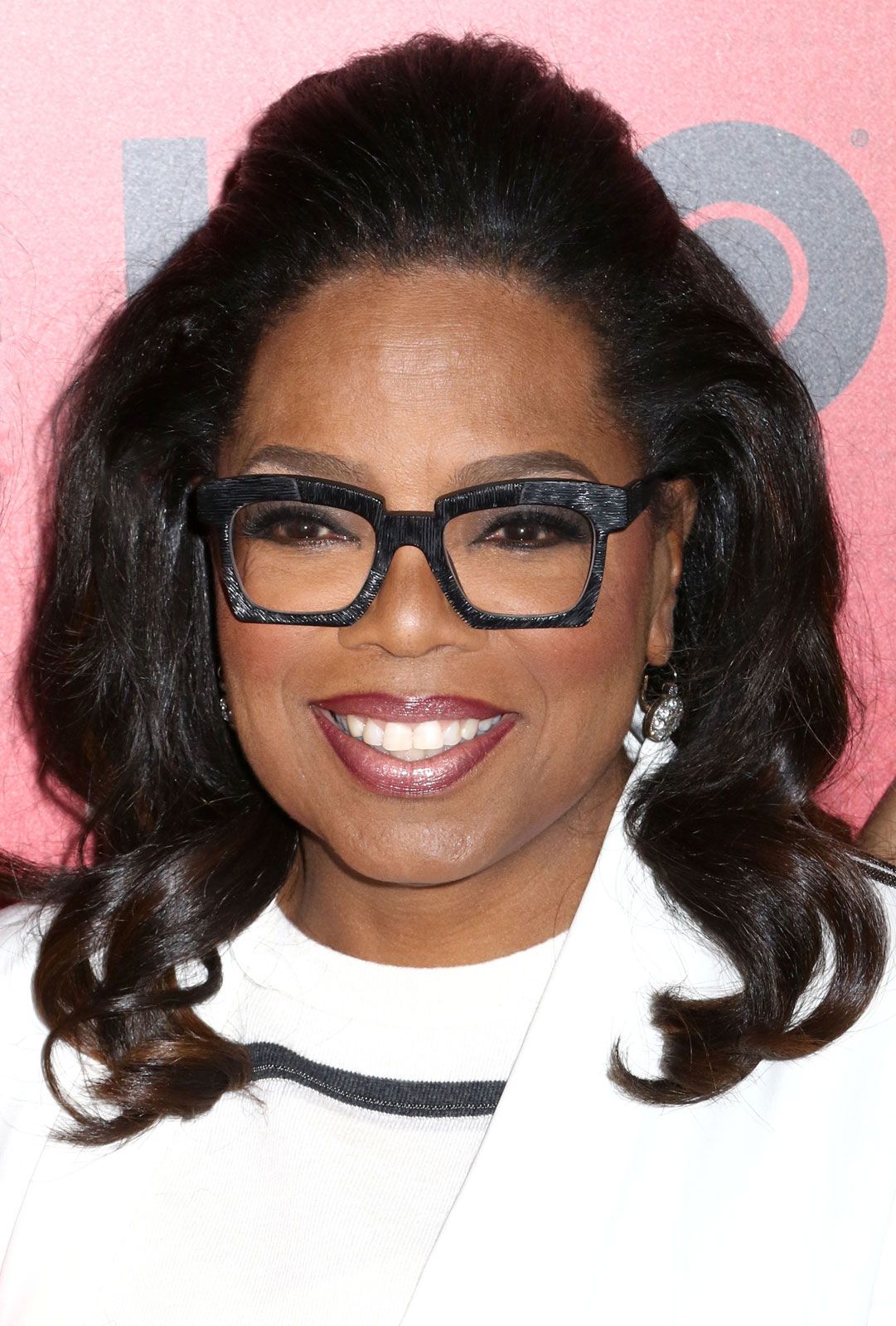 Oprah winfrey biography talk show movies facts