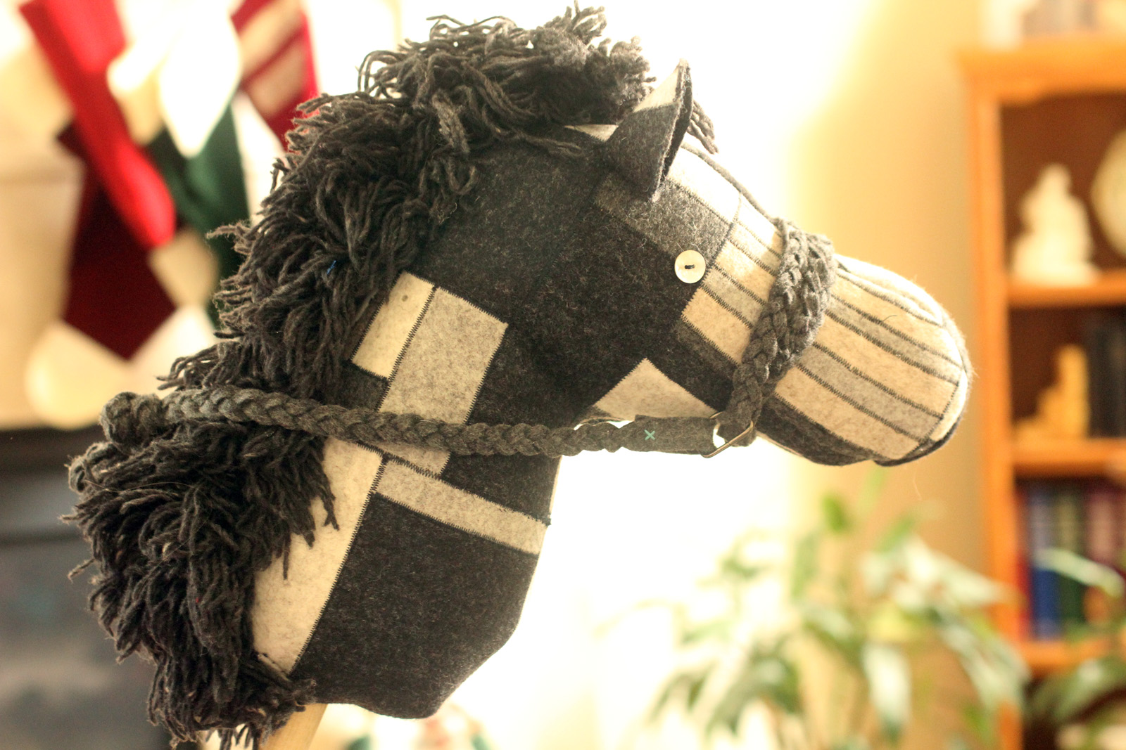 Felt hobby horse beauty all around