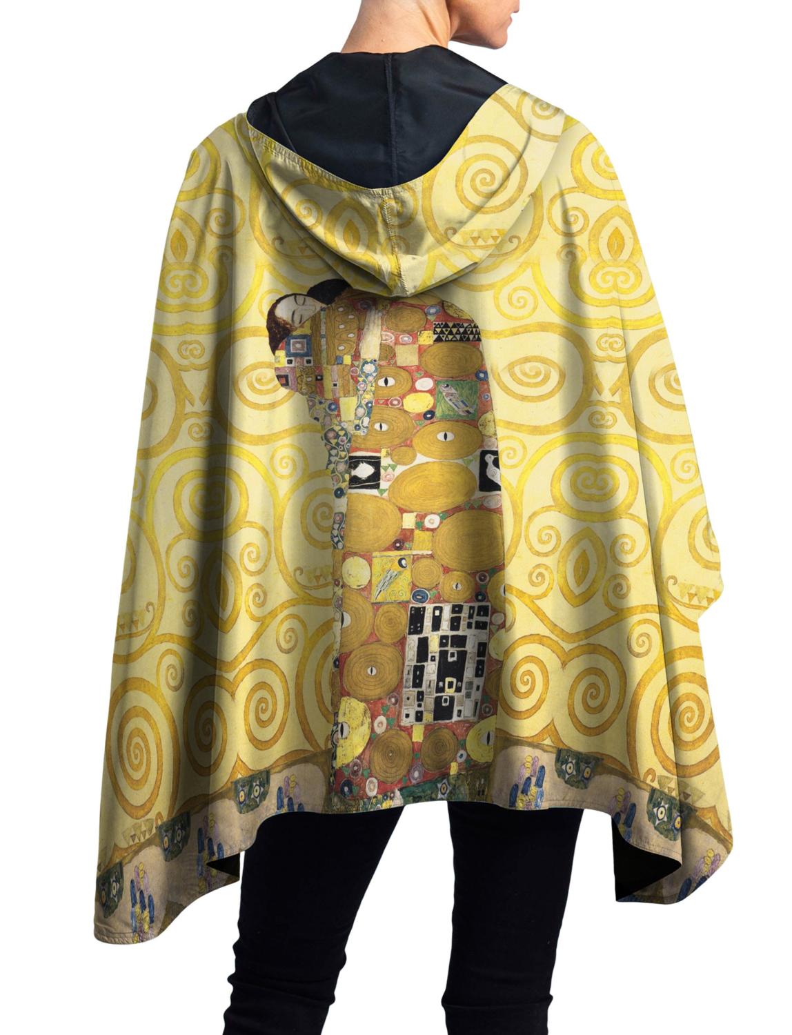 Fine art raincaper â gustav klimt the kiss travel cape â pearl grant richmans