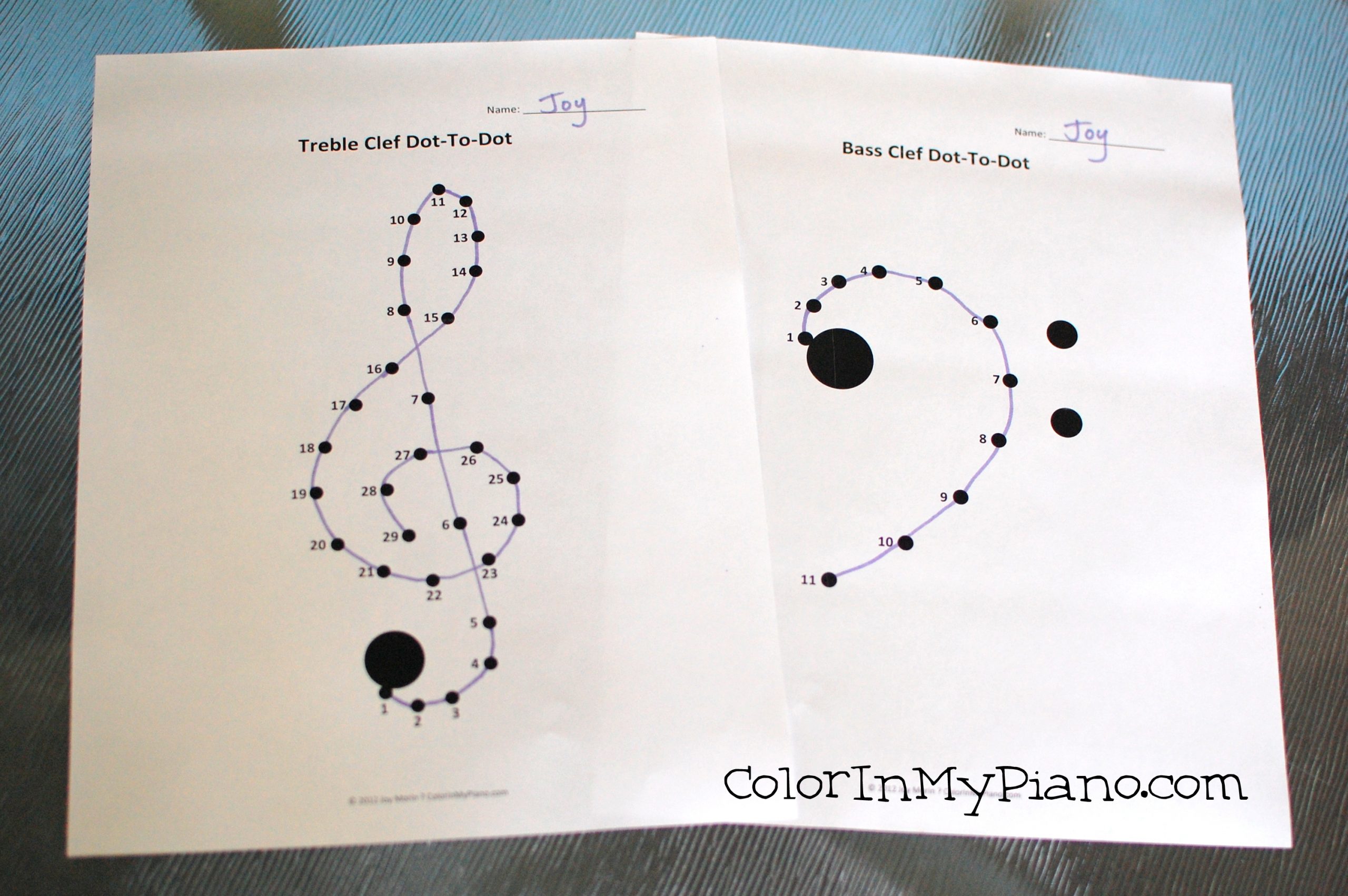 Treble bass clef dot
