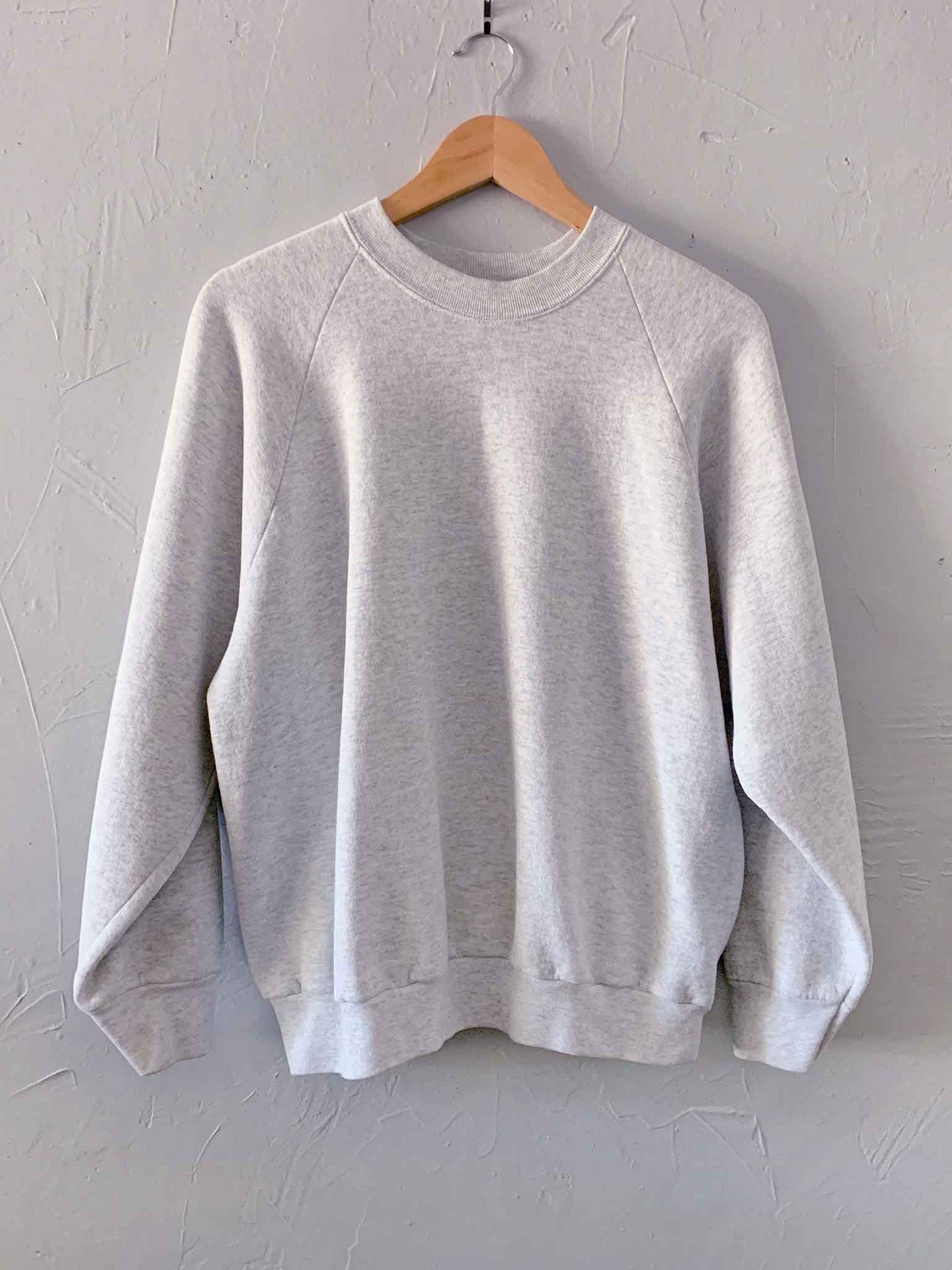 Nish vintage fruit of the loom pullover sweatshirt